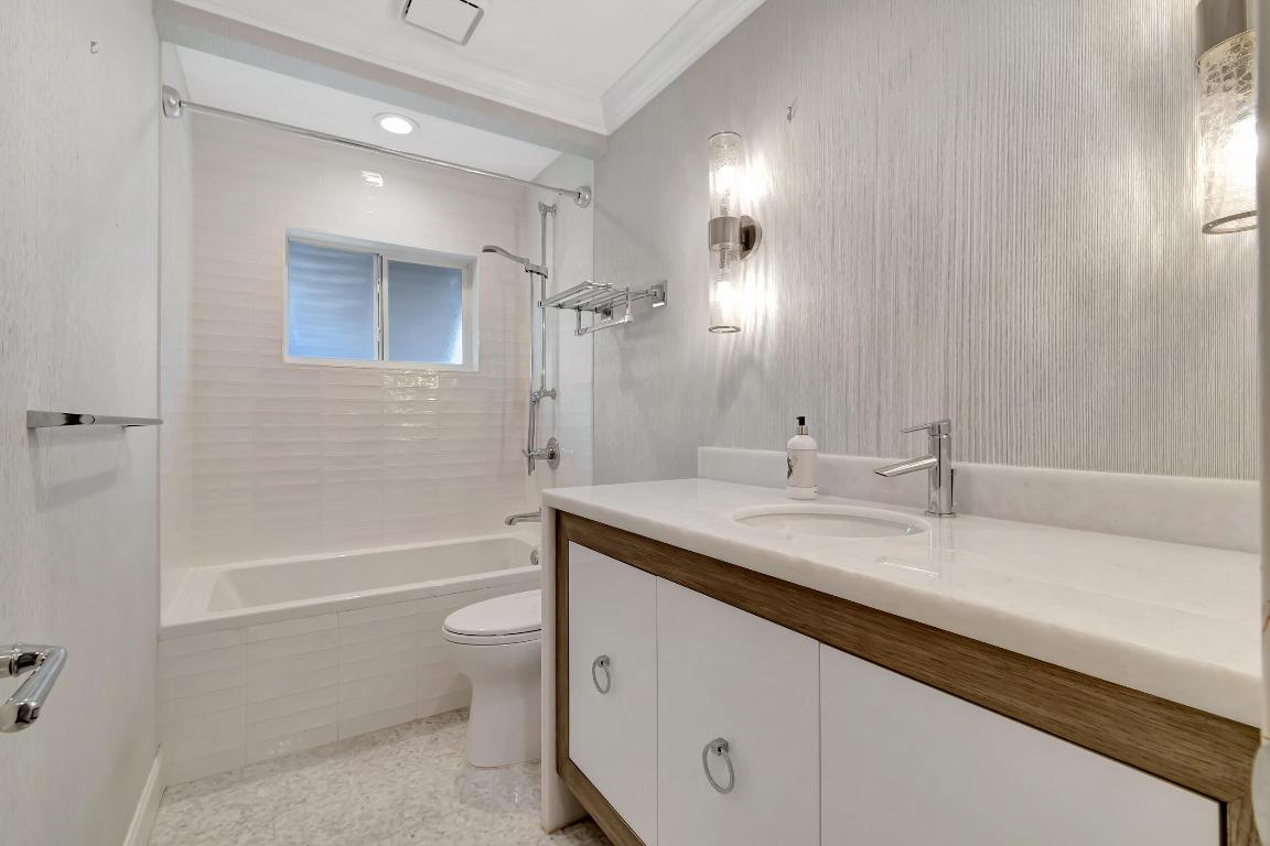 4410 NE 24th Lighthouse Point, FL 33064