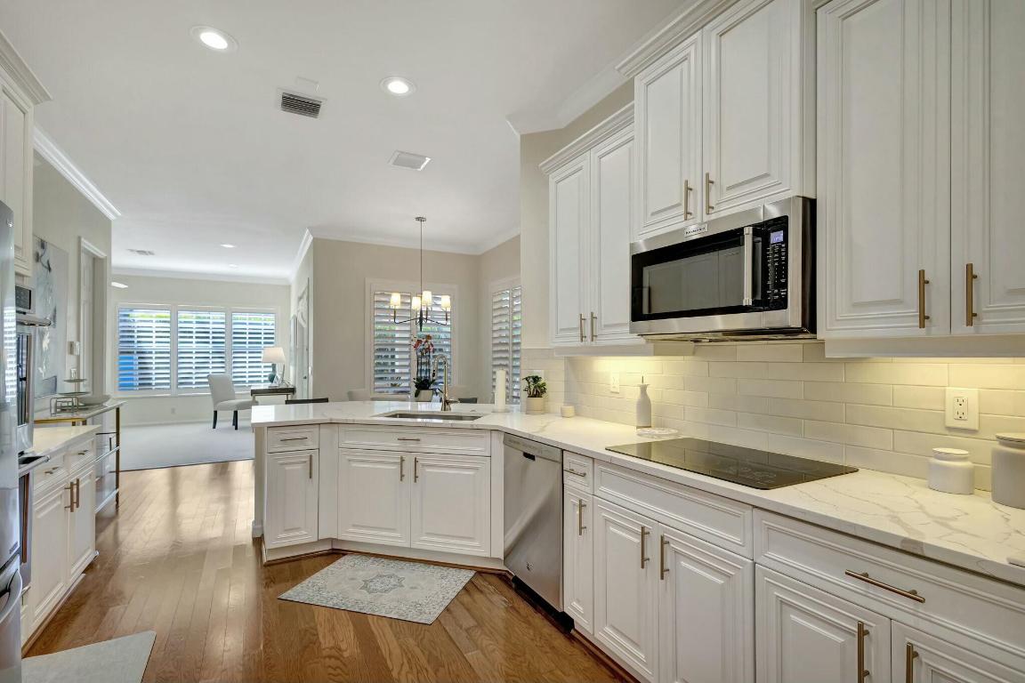 106 Via Santa Cruz Jupiter, FL 33458