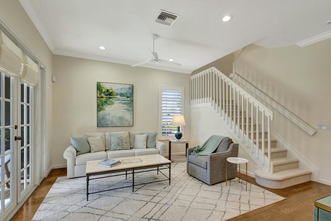 106 Via Santa Cruz Jupiter, FL 33458