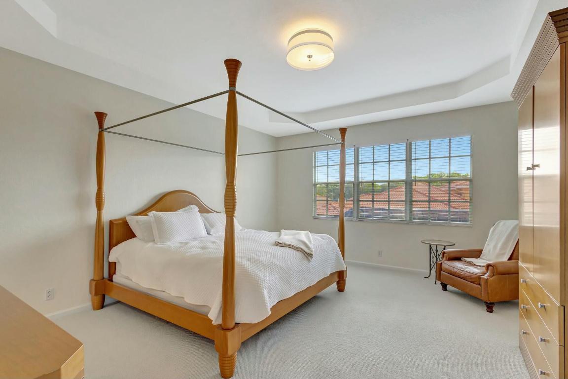 106 Via Santa Cruz Jupiter, FL 33458