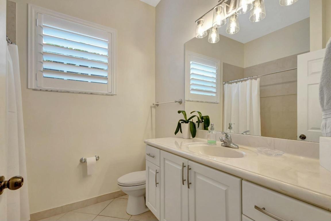 106 Via Santa Cruz Jupiter, FL 33458