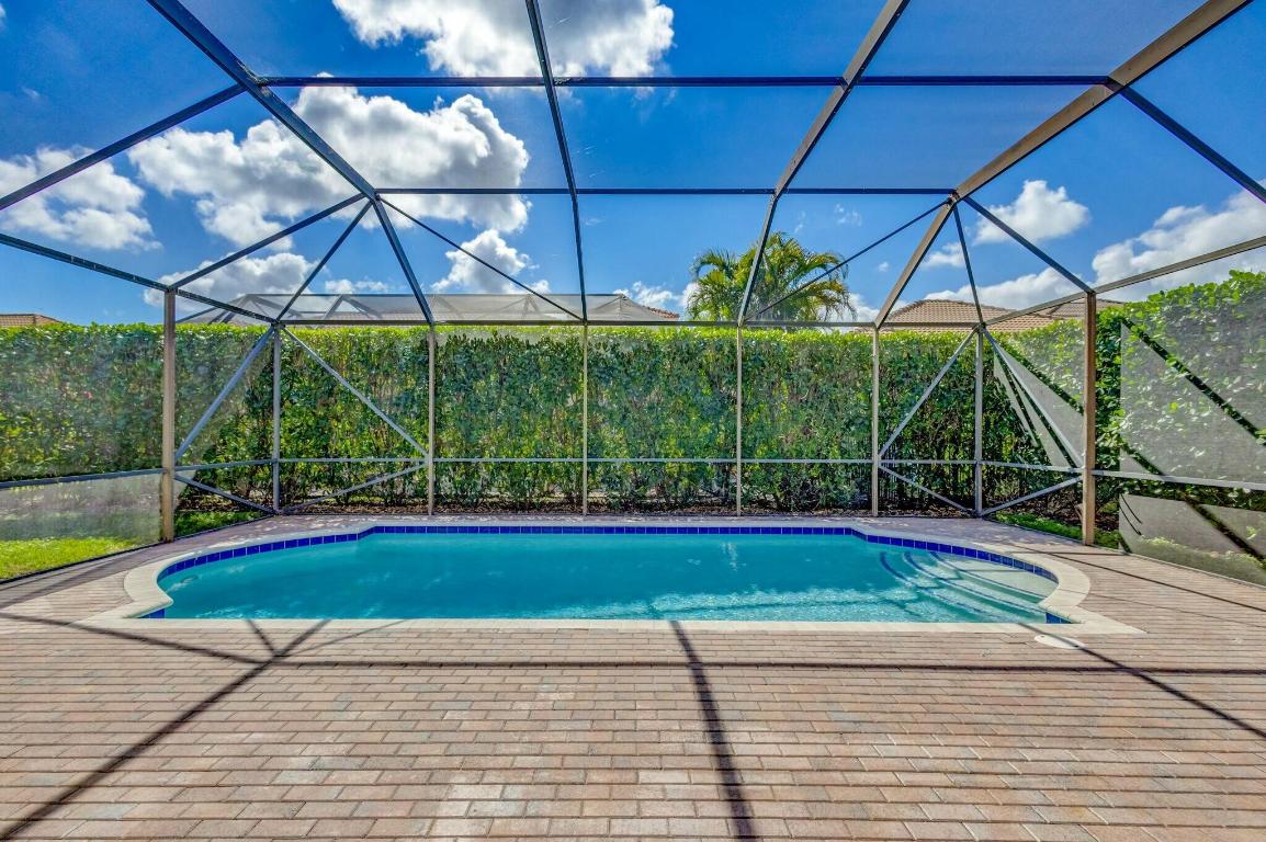 106 Via Santa Cruz Jupiter, FL 33458