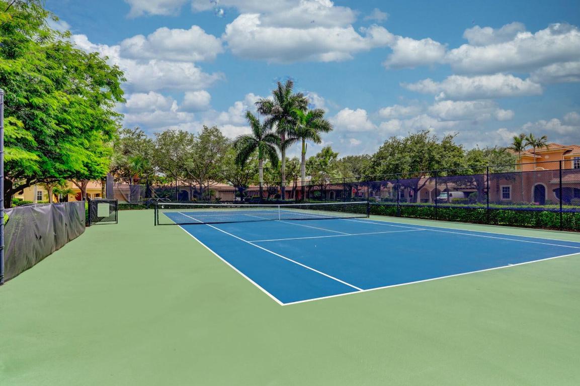 106 Via Santa Cruz Jupiter, FL 33458