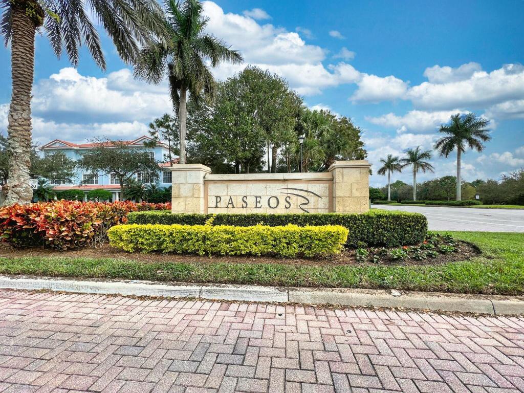 106 Via Santa Cruz Jupiter, FL 33458