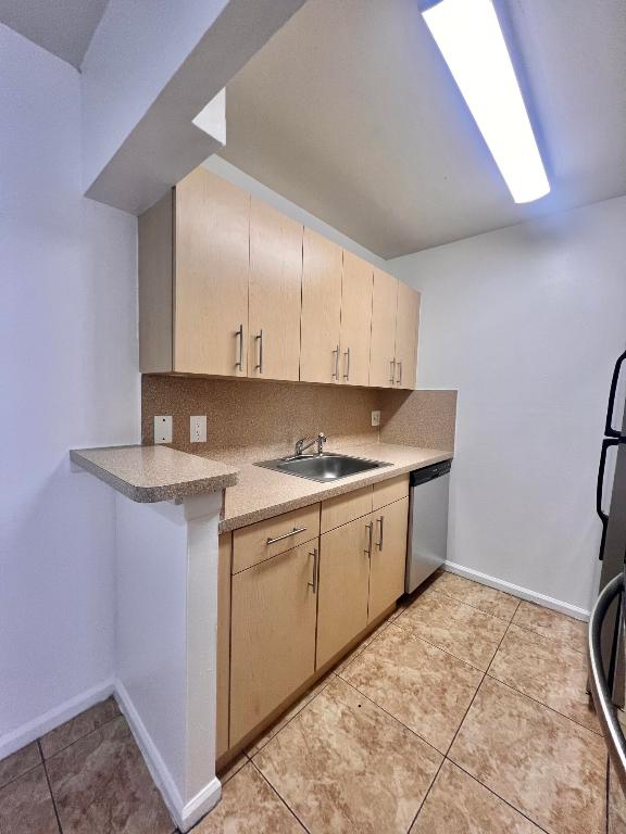 1500 N Congress #B24