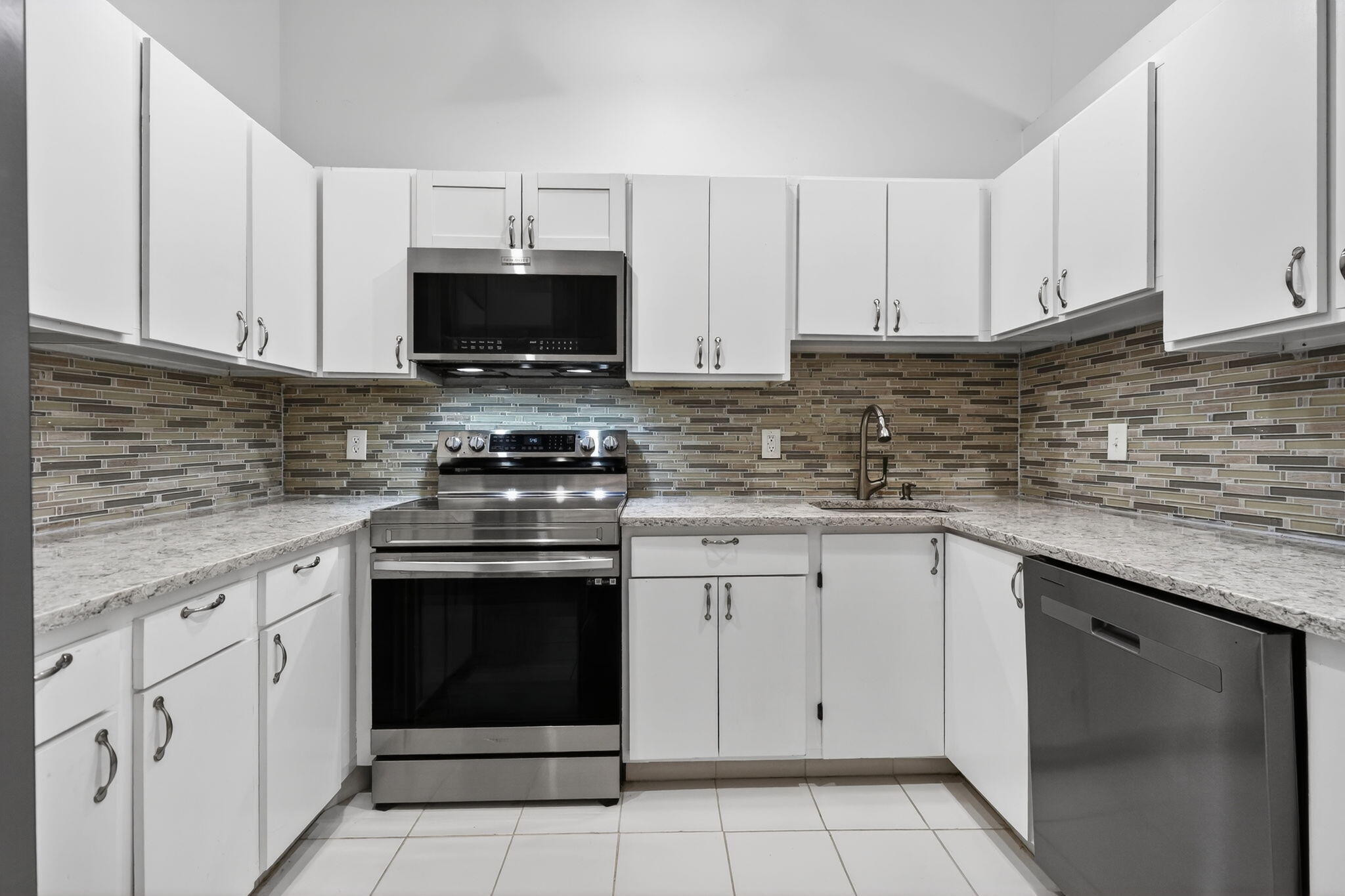 6572 Chasewood #F Jupiter, FL 33458