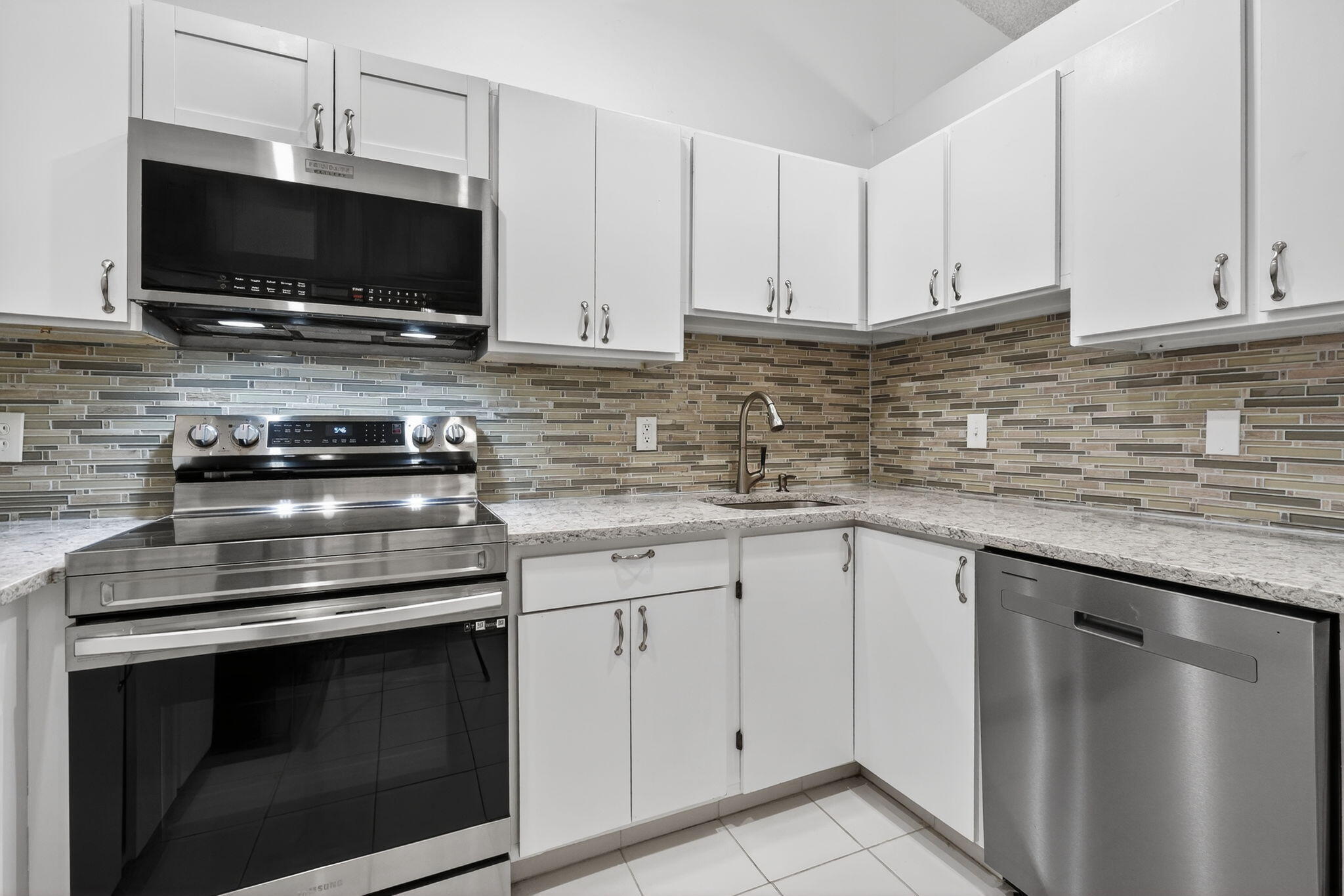 6572 Chasewood #F Jupiter, FL 33458