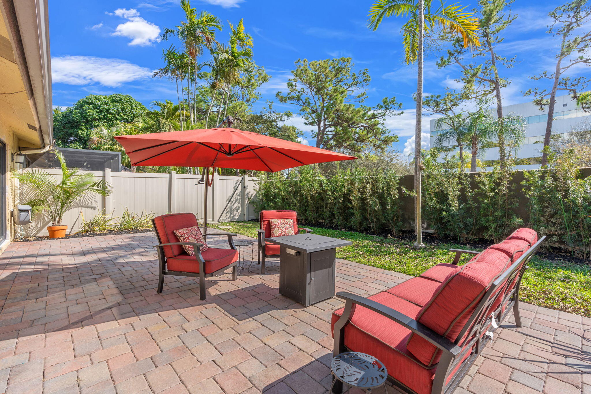 2046 Deer Crk Woodlands Deerfield Beach, FL 33442