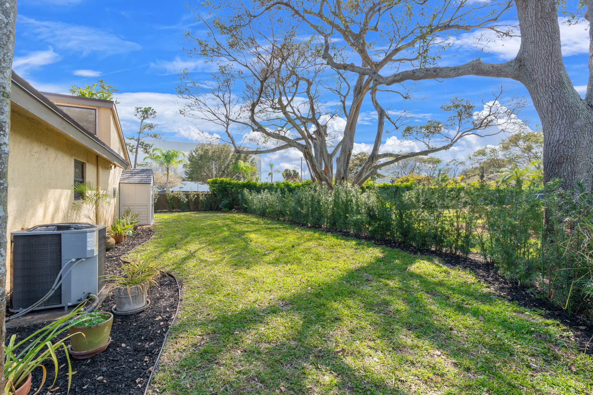 2046 Deer Crk Woodlands Deerfield Beach, FL 33442