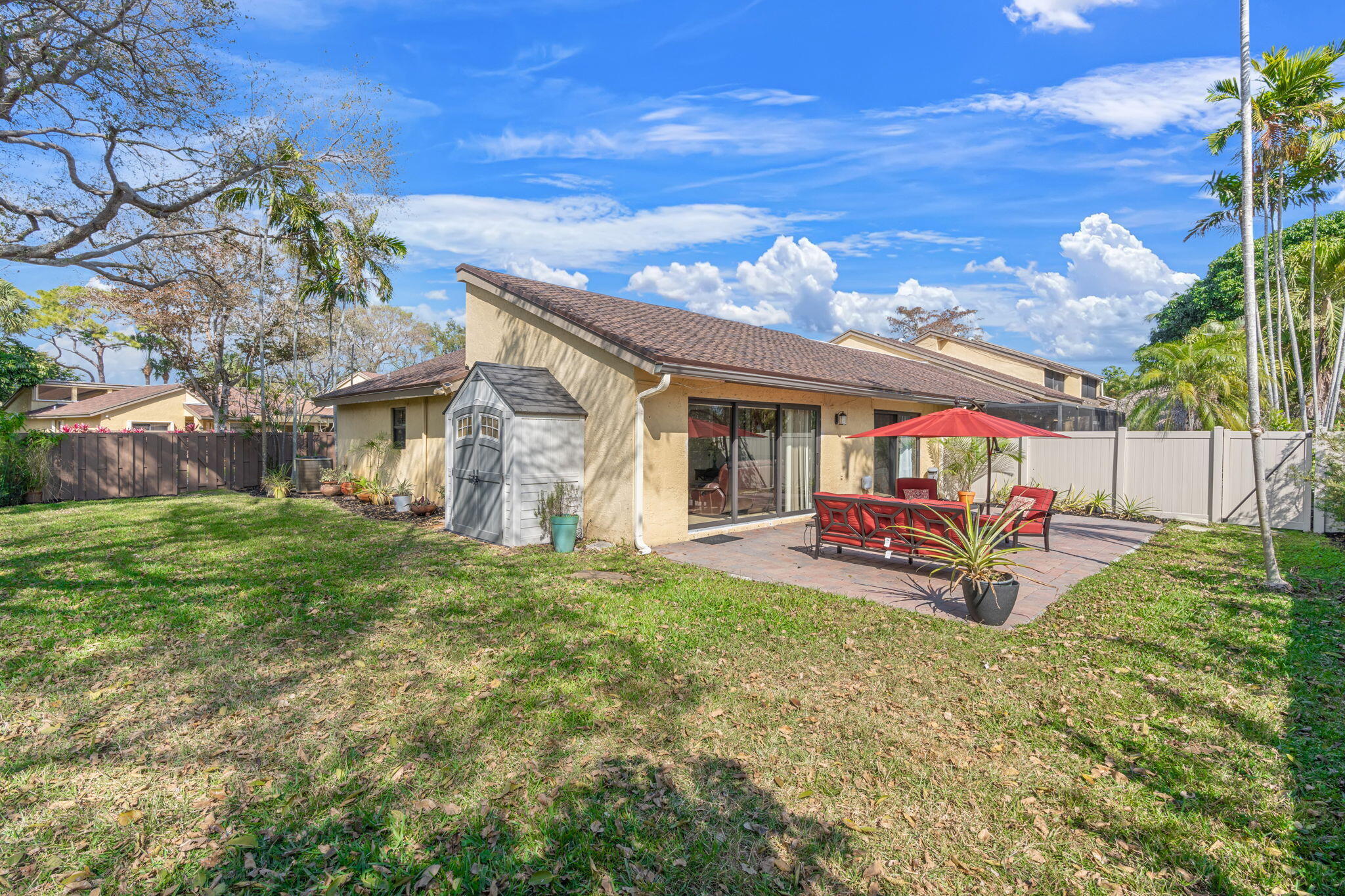 2046 Deer Crk Woodlands Deerfield Beach, FL 33442