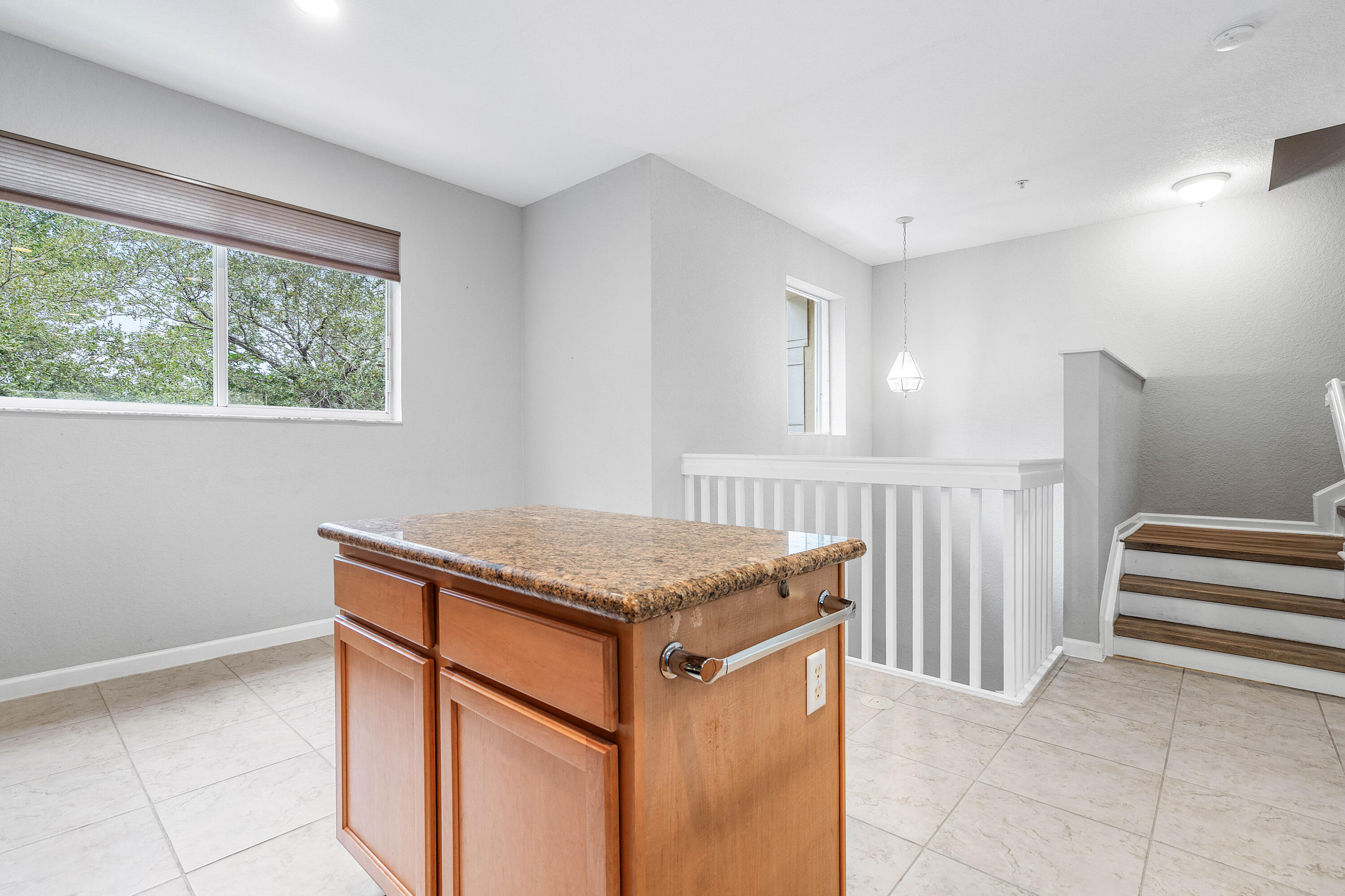 2897 S Greenleaf Boynton Beach, FL 33426