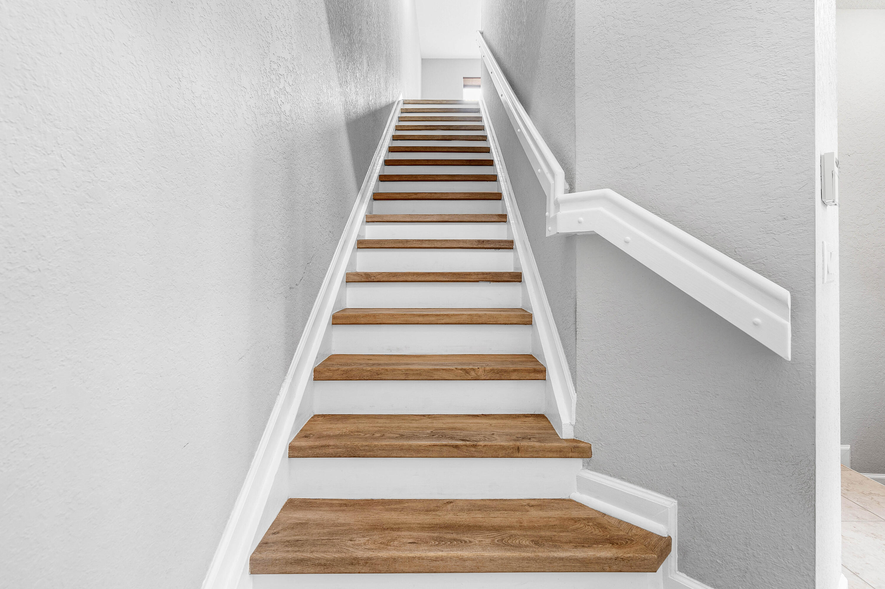 2897 S Greenleaf Boynton Beach, FL 33426