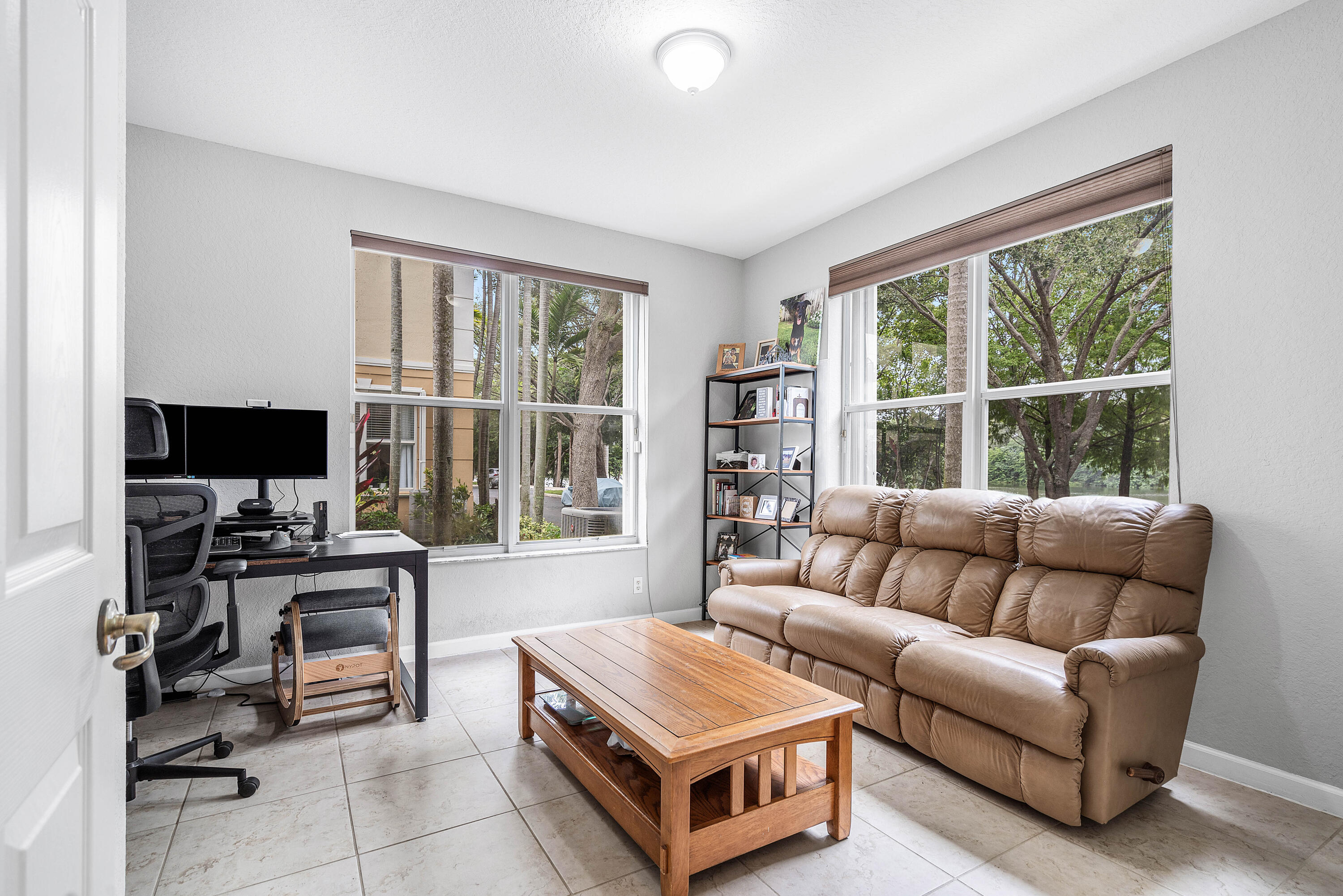 2897 S Greenleaf Boynton Beach, FL 33426