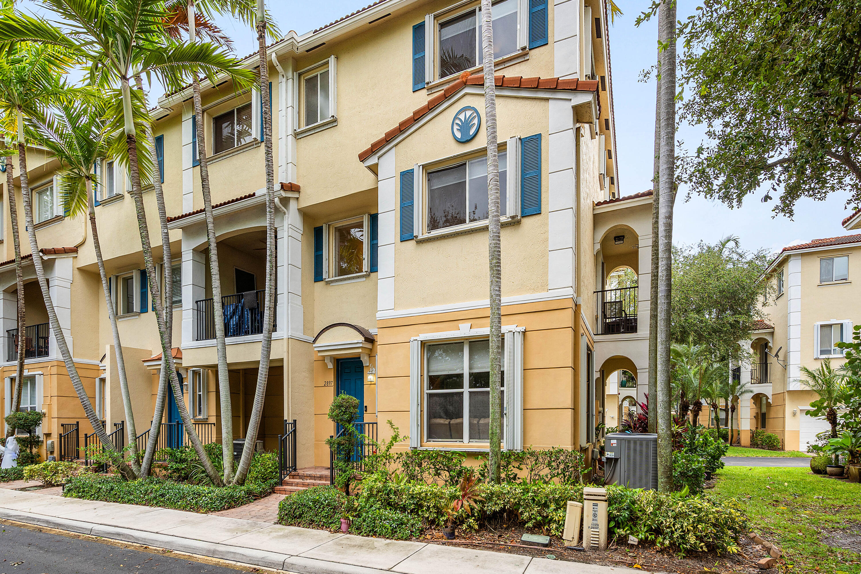 2897 S Greenleaf Boynton Beach, FL 33426