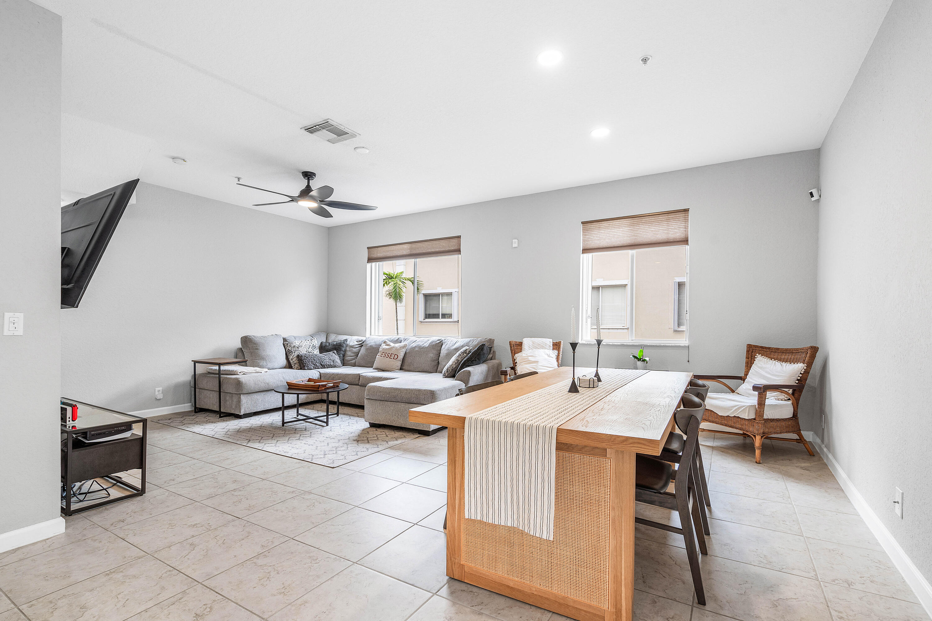 2897 S Greenleaf Boynton Beach, FL 33426