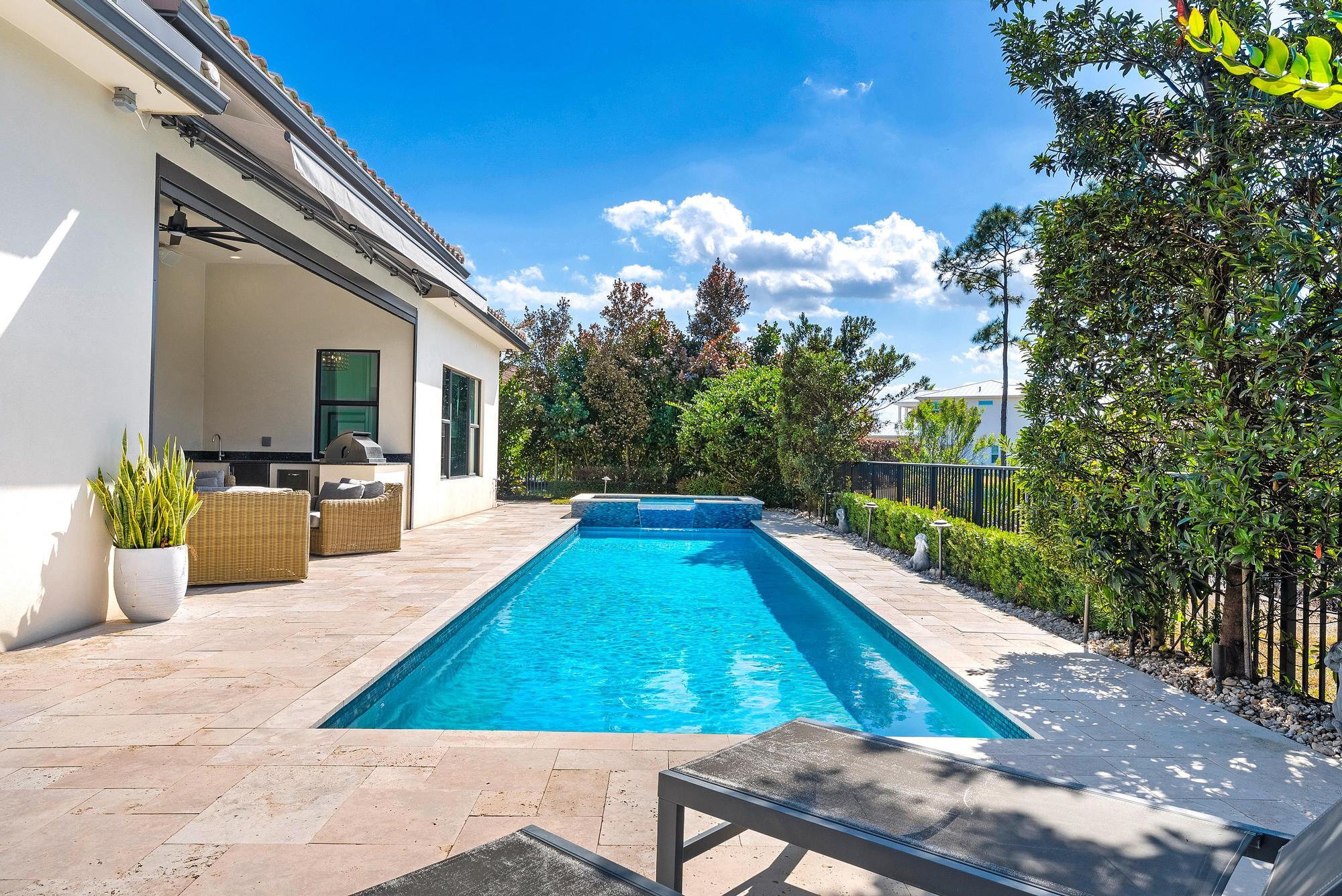 19822 SE Watergrass Jupiter, FL 33458