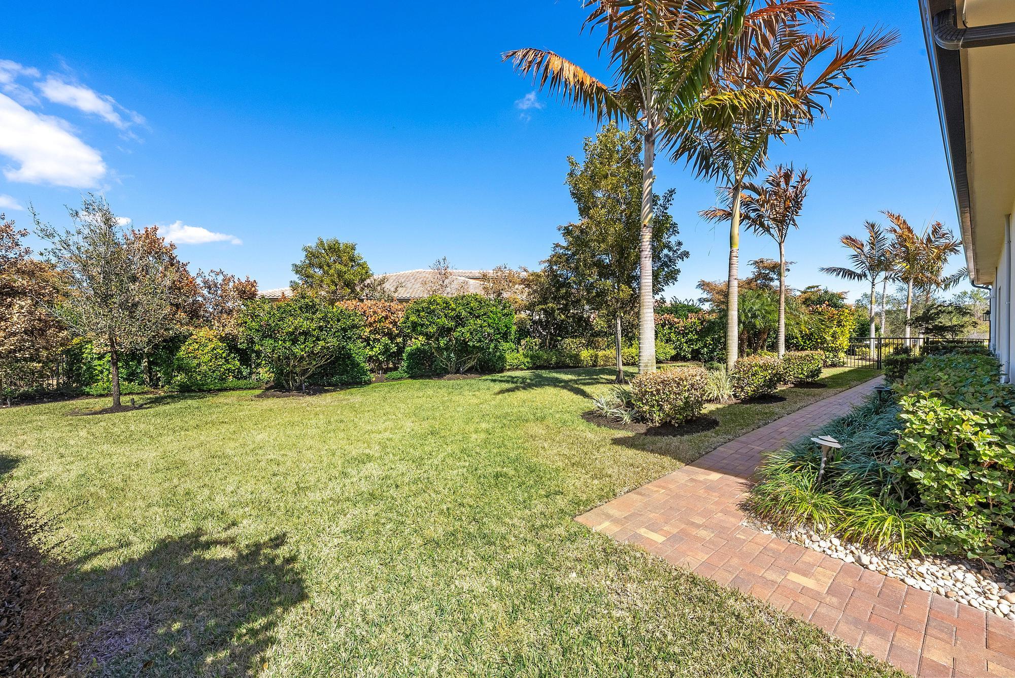 19822 SE Watergrass Jupiter, FL 33458