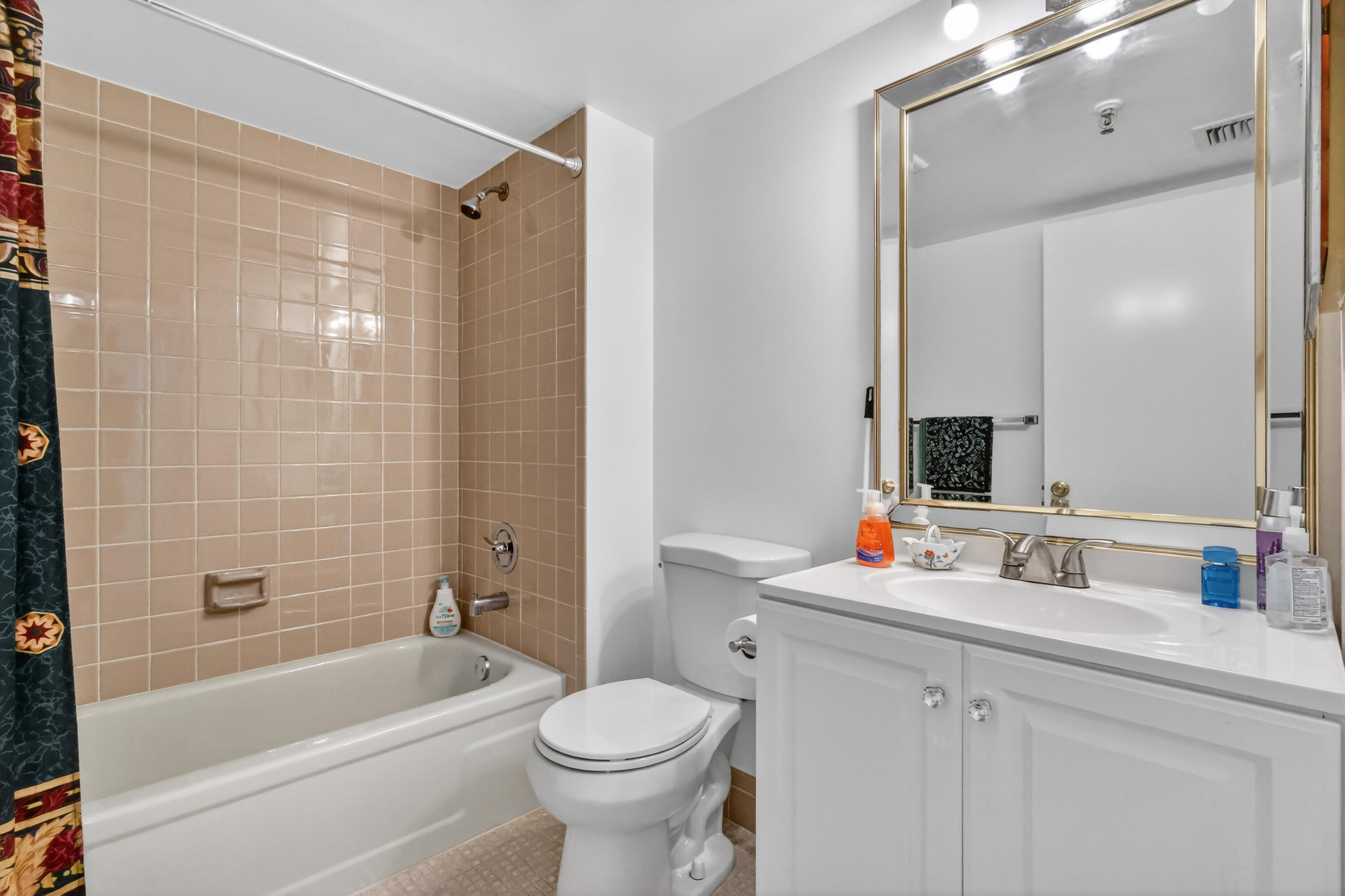 14575 Bonaire #605 Delray Beach, FL 33446