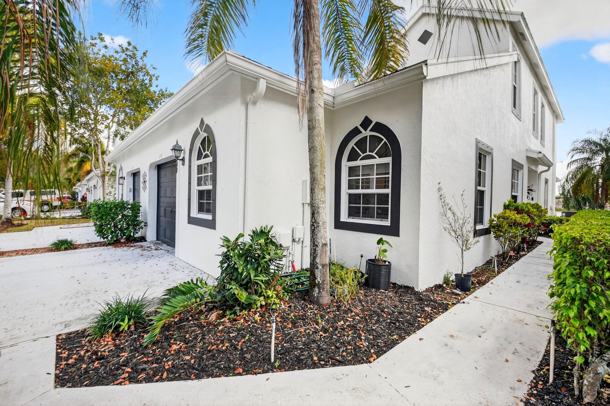 10730 Pelican Wellington, FL 33414