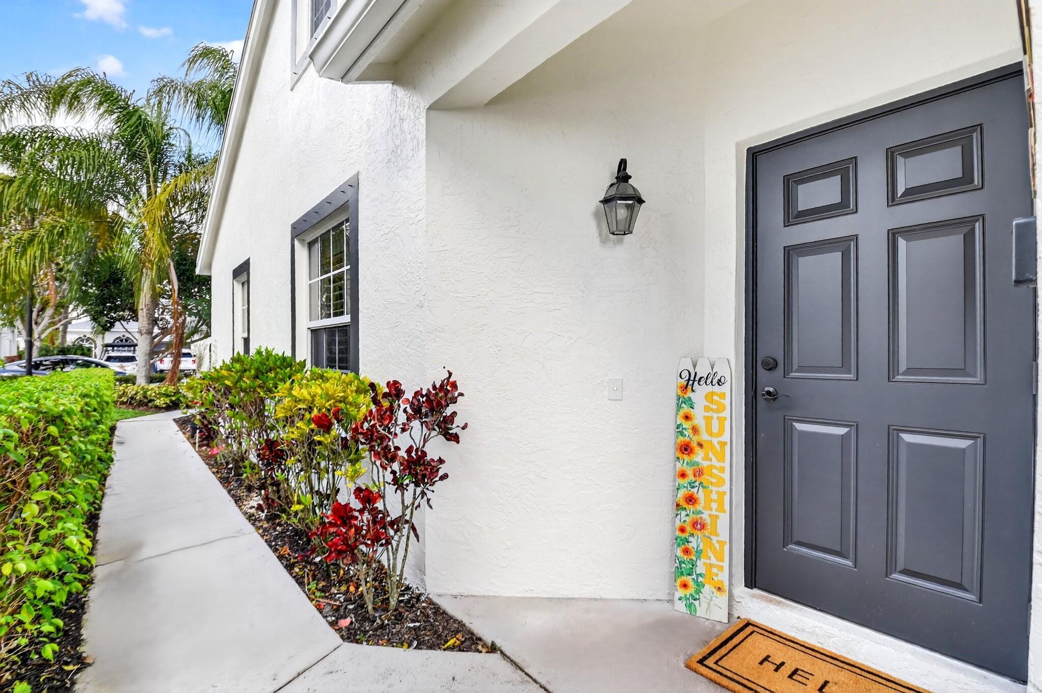 10730 Pelican Wellington, FL 33414