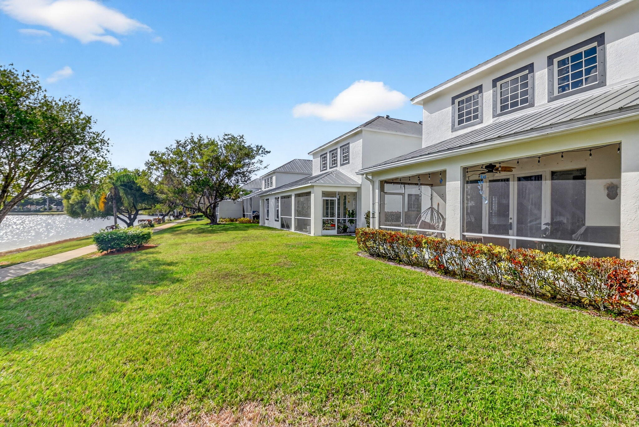 10730 Pelican Wellington, FL 33414