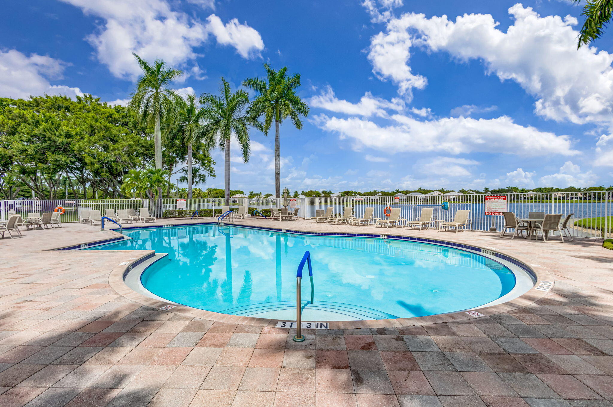 10730 Pelican Wellington, FL 33414