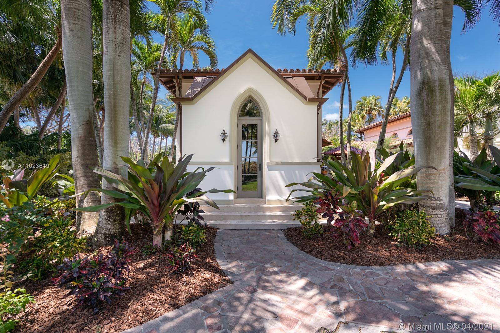 8901 Arvida Ln Coral Gables, FL 33156