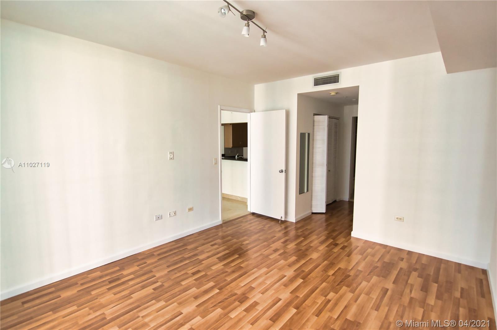 801 Brickell Key Blvd #1504 Miami, FL 33131