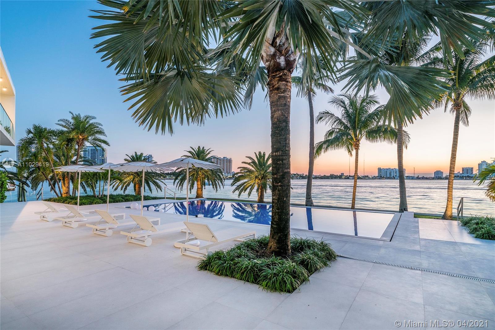 1050-1070 S Shore Dr Miami Beach, FL 33141