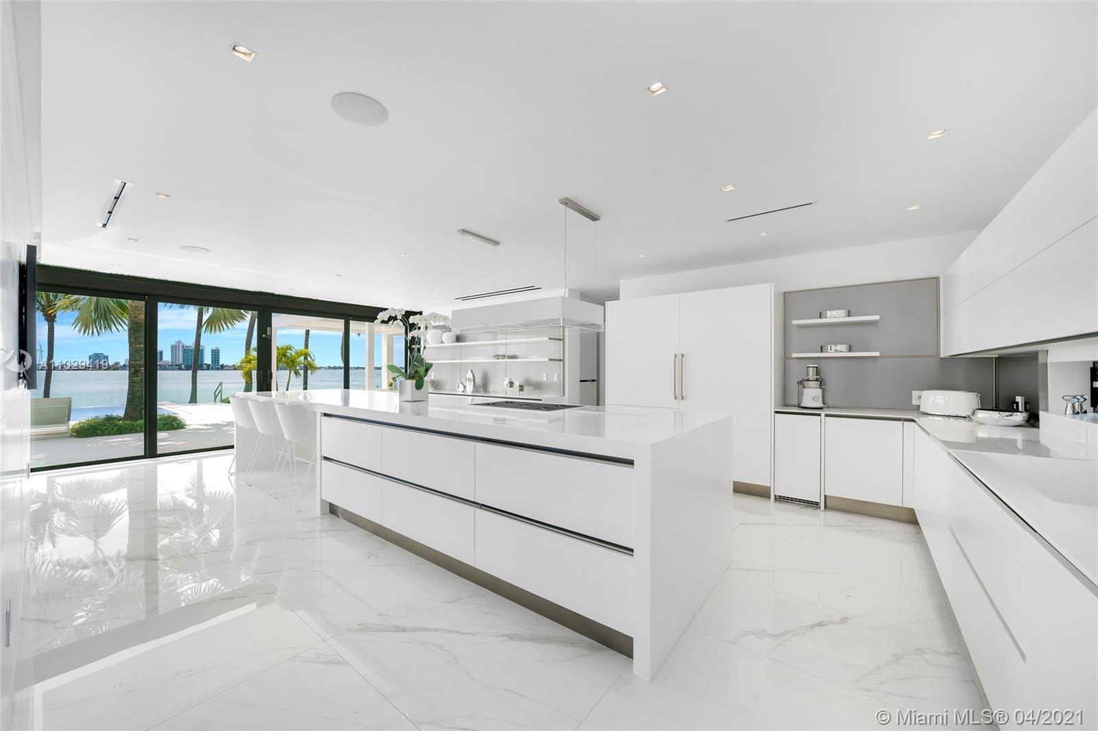 1050-1070 S Shore Dr Miami Beach, FL 33141