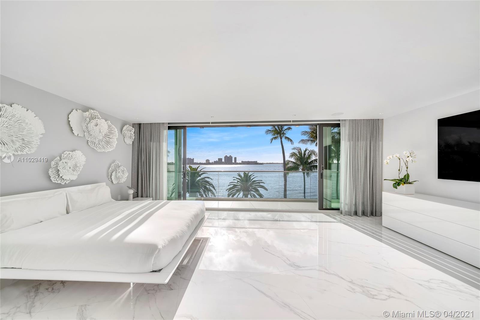 1050-1070 S Shore Dr Miami Beach, FL 33141