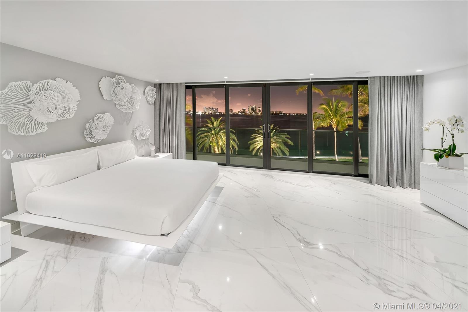 1050-1070 S Shore Dr Miami Beach, FL 33141