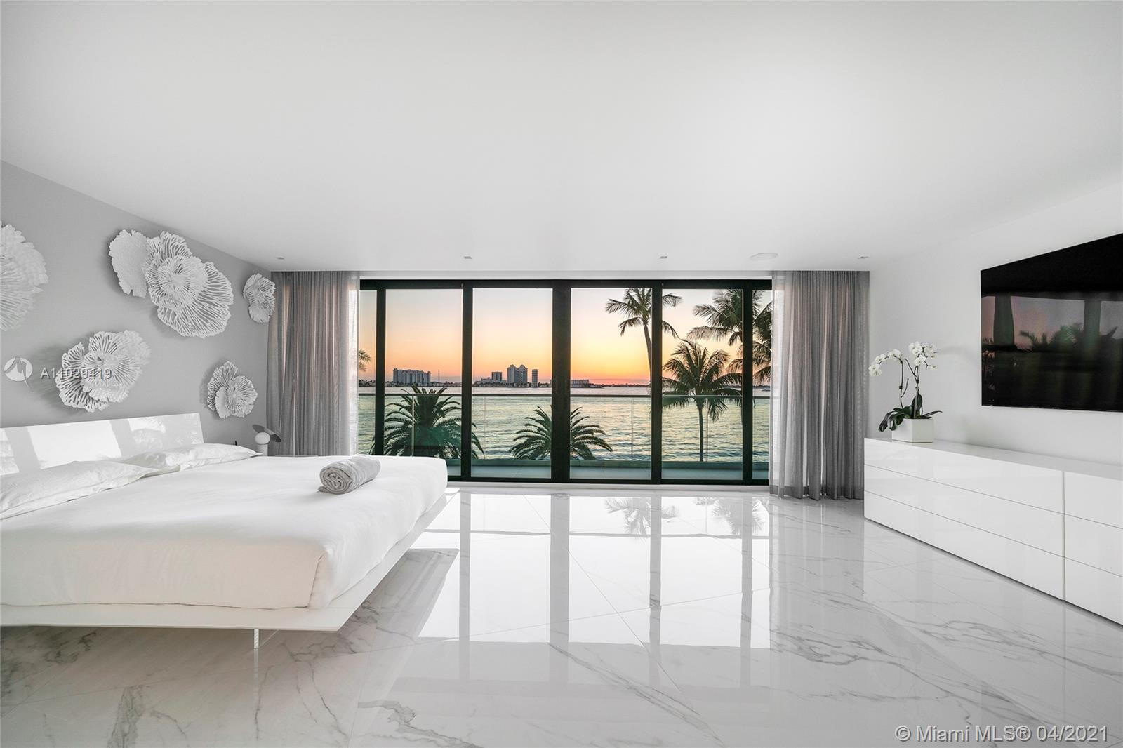 1050-1070 S Shore Dr Miami Beach, FL 33141