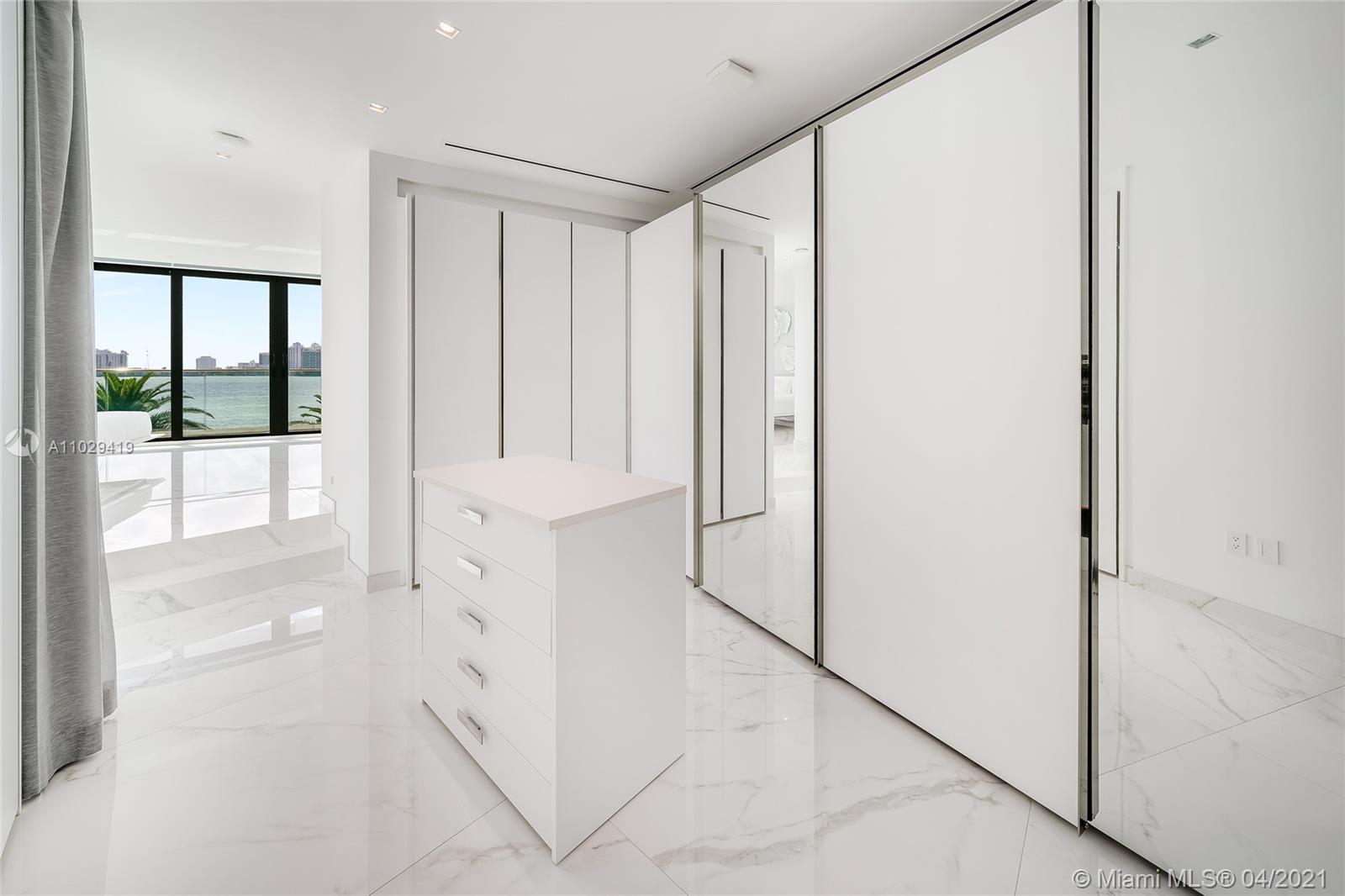 1050-1070 S Shore Dr Miami Beach, FL 33141