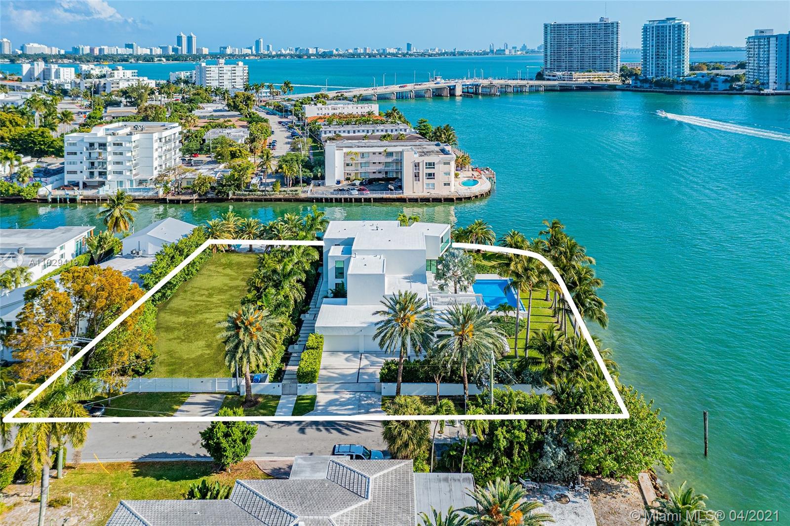 1050-1070 S Shore Dr Miami Beach, FL 33141