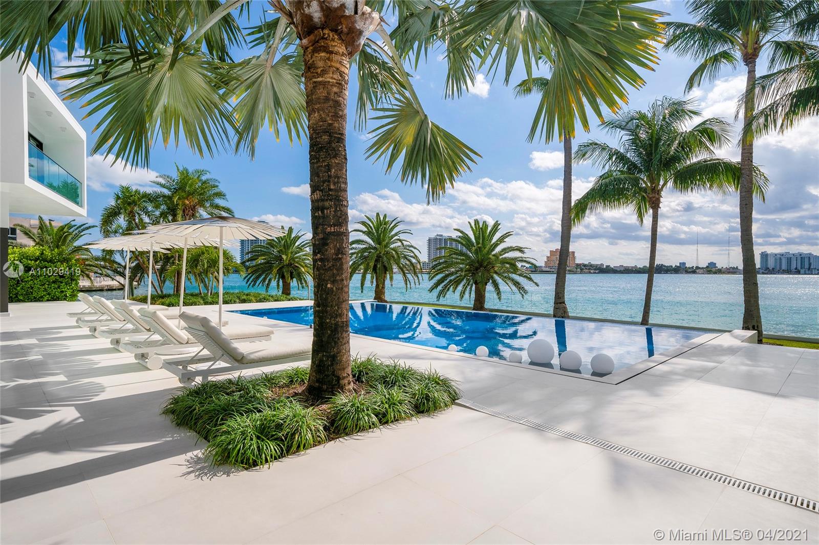 1050-1070 S Shore Dr Miami Beach, FL 33141