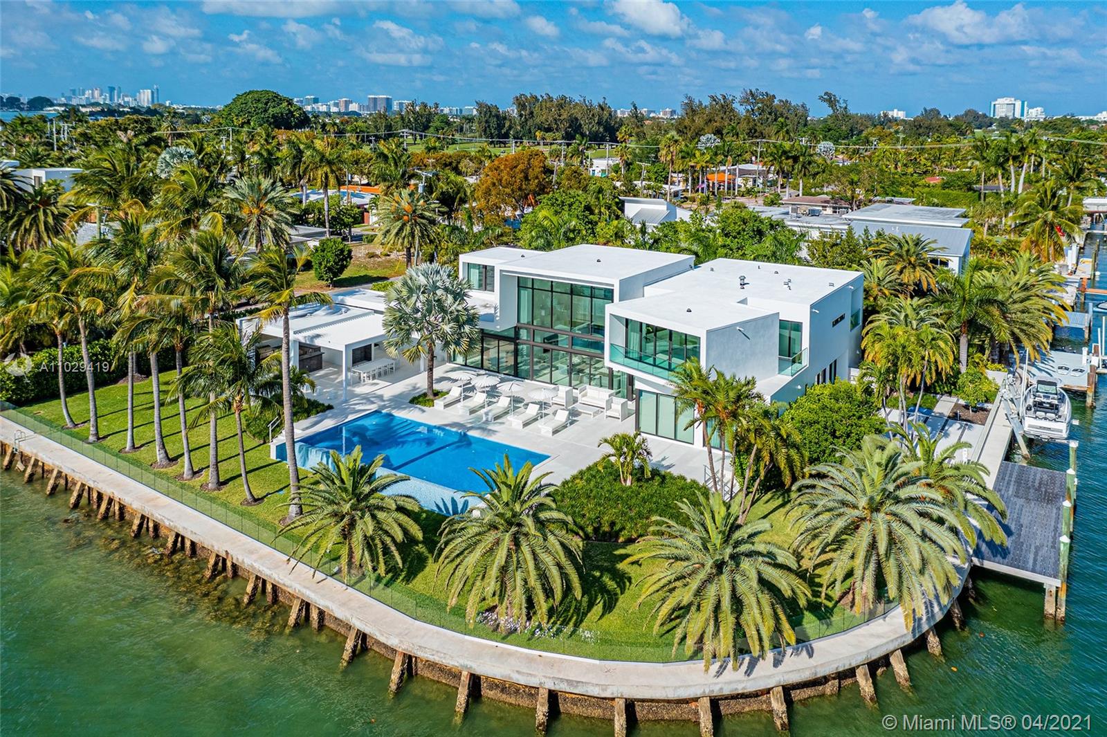 1050-1070 S Shore Dr Miami Beach, FL 33141