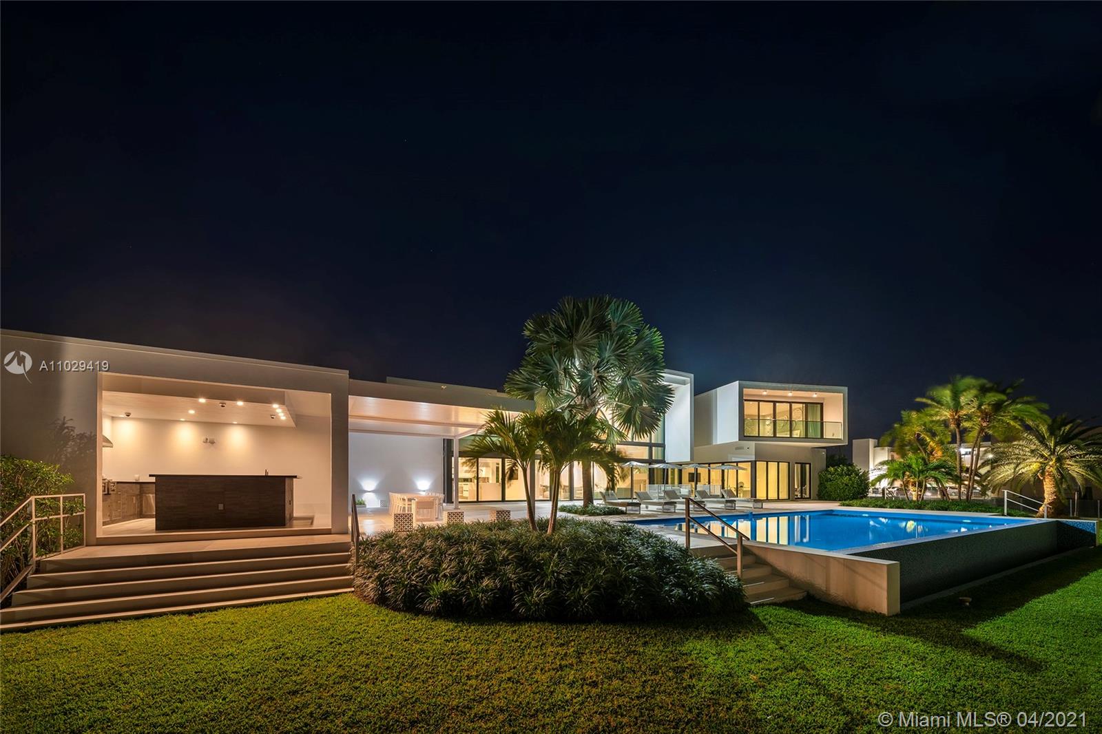 1050-1070 S Shore Dr Miami Beach, FL 33141