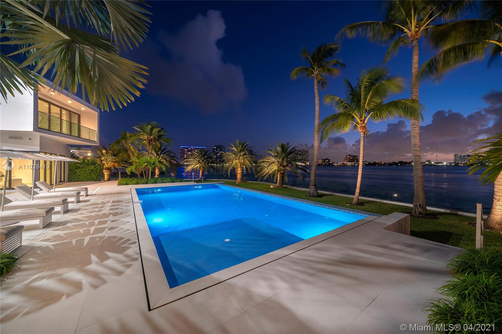 1050-1070 S Shore Dr Miami Beach, FL 33141