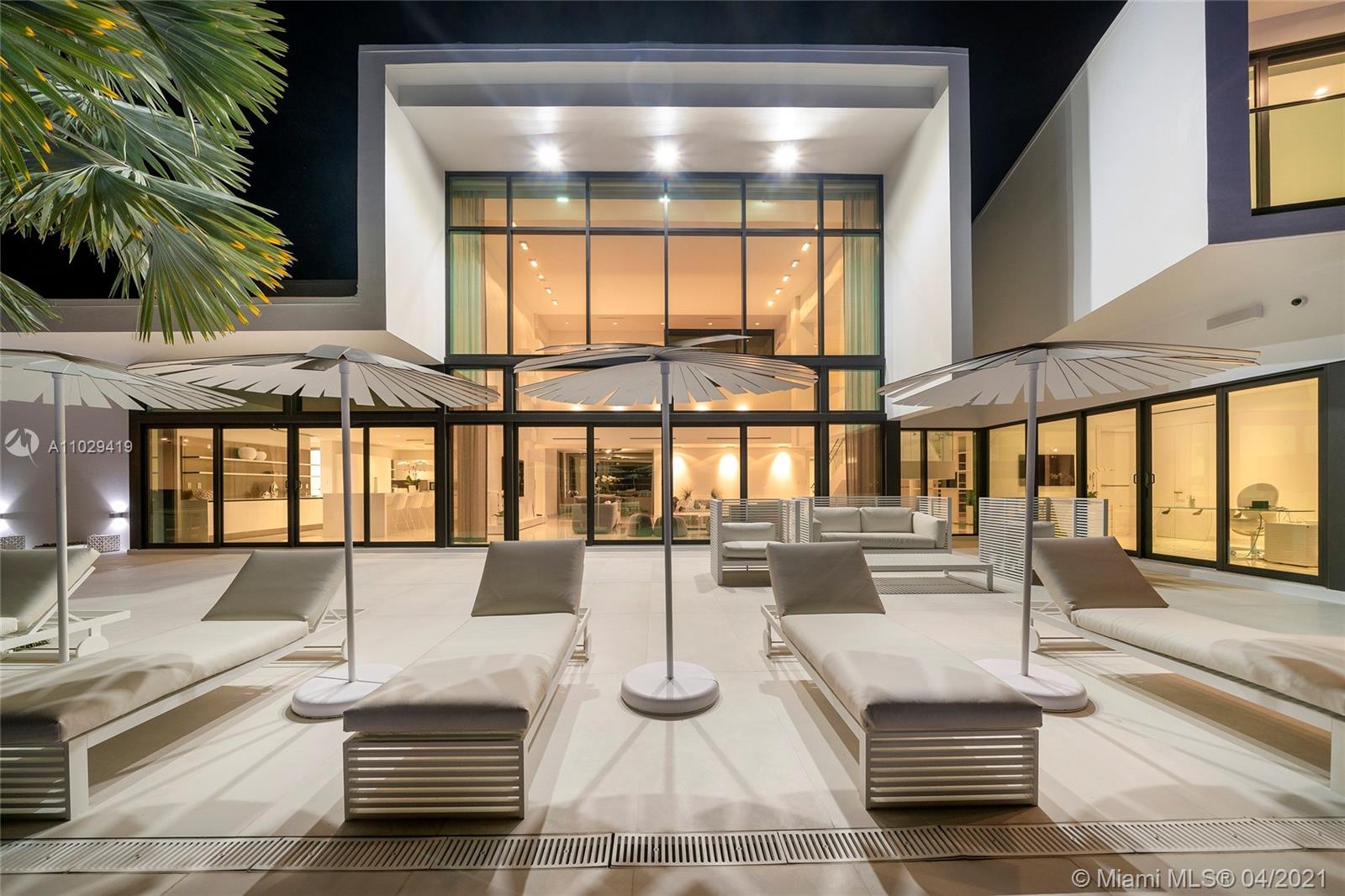 1050-1070 S Shore Dr Miami Beach, FL 33141