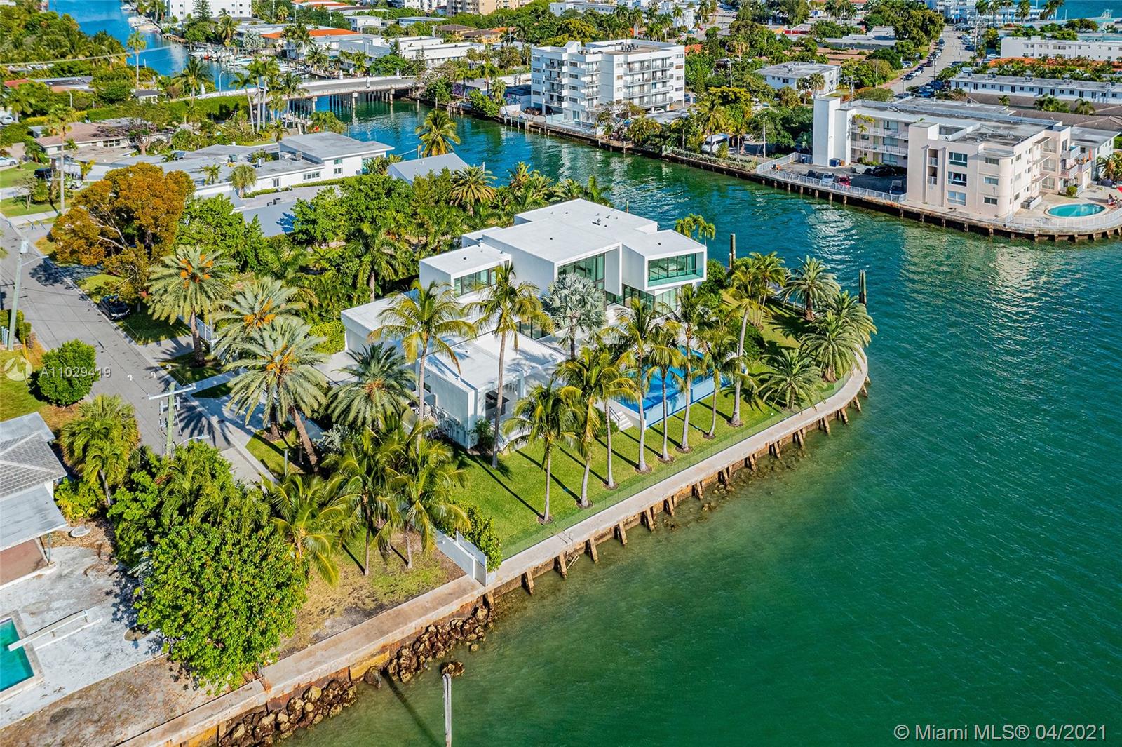 1050-1070 S Shore Dr Miami Beach, FL 33141