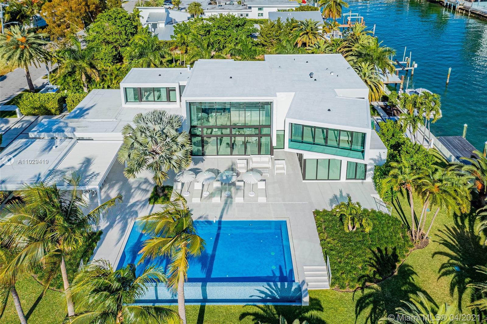 1050-1070 S Shore Dr Miami Beach, FL 33141