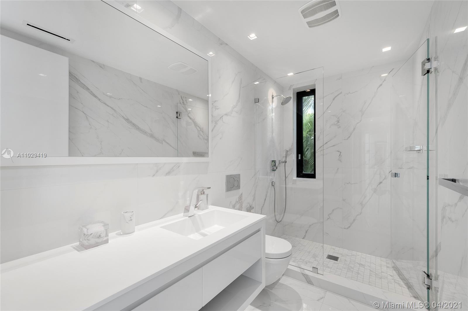 1050-1070 S Shore Dr Miami Beach, FL 33141