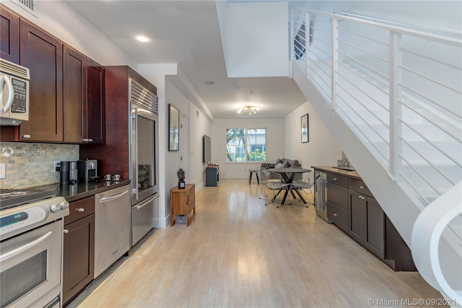 1025 Michigan Ave #1B