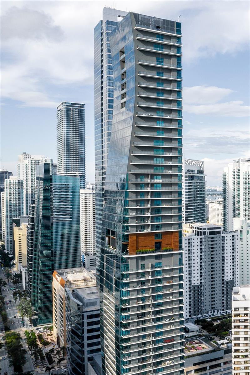 1451 Brickell Ave #2403