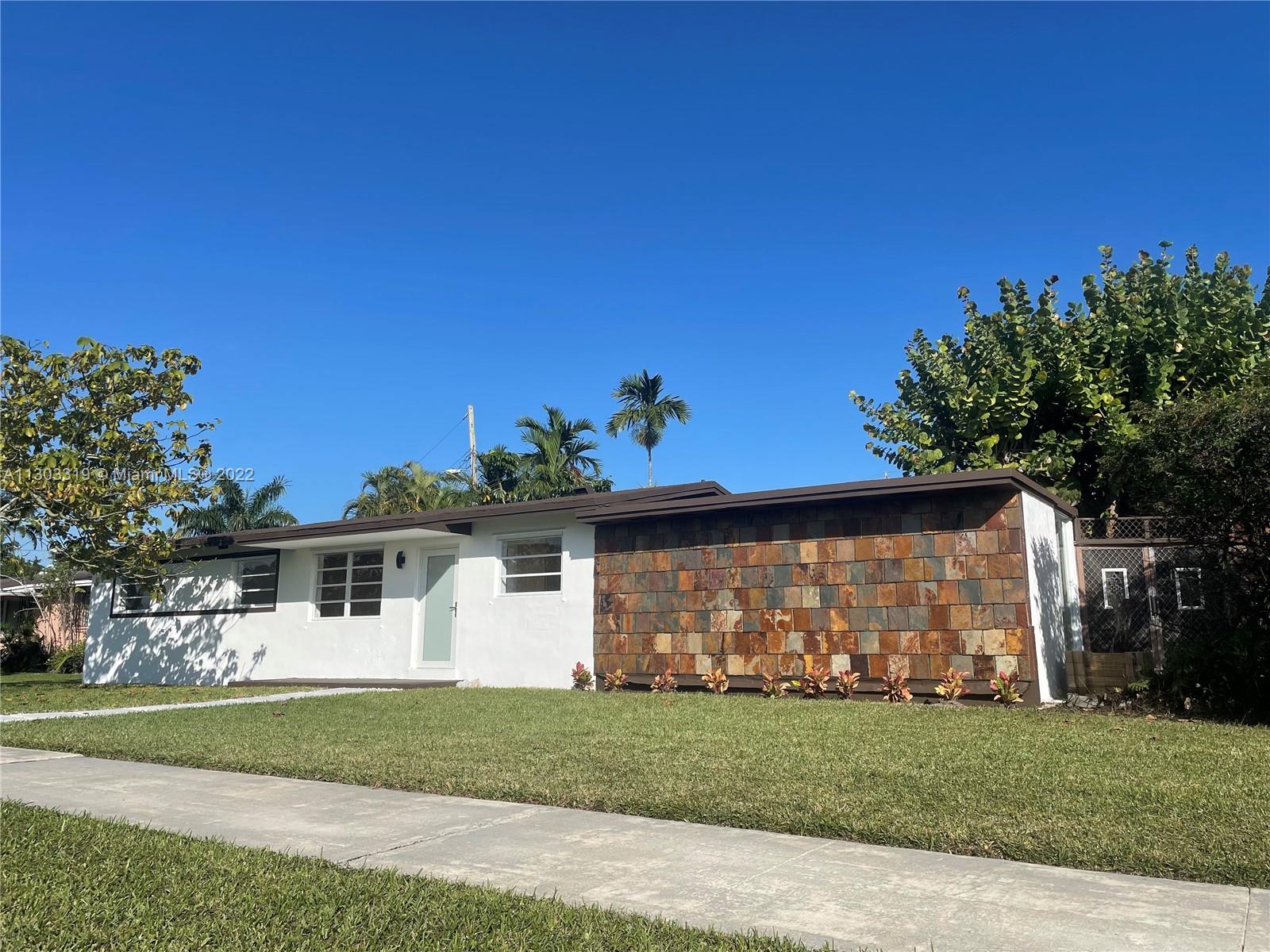 1645 SW 71st Pl