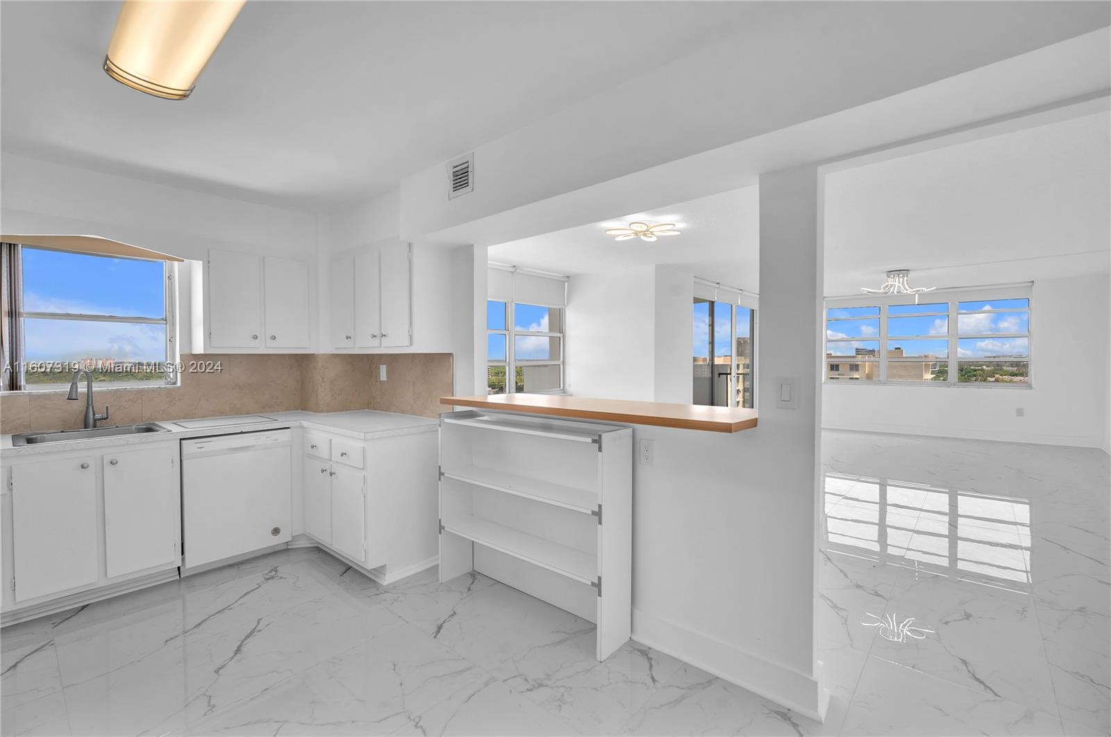 2780 NE 183rd St #1601,Aventura, FL 33160