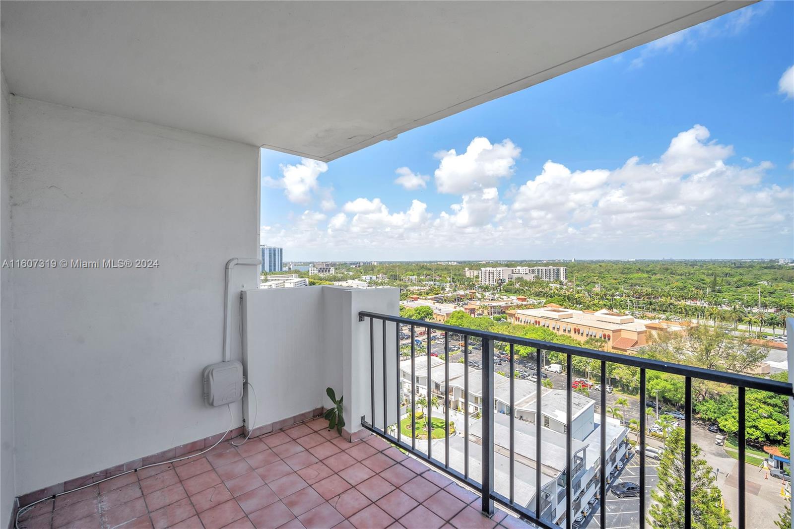 2780 NE 183rd St #1601,Aventura, FL 33160