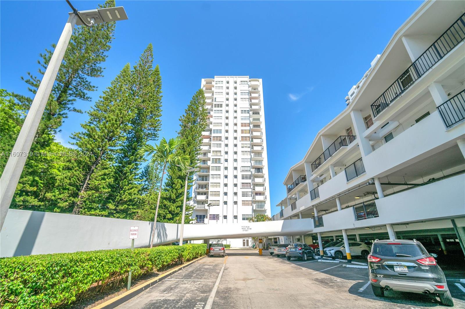 2780 NE 183rd St #1601,Aventura, FL 33160