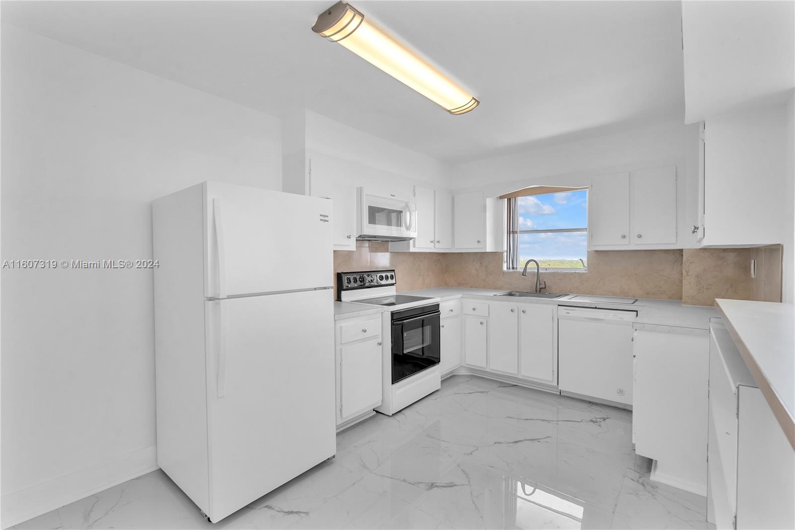 2780 NE 183rd St #1601,Aventura, FL 33160